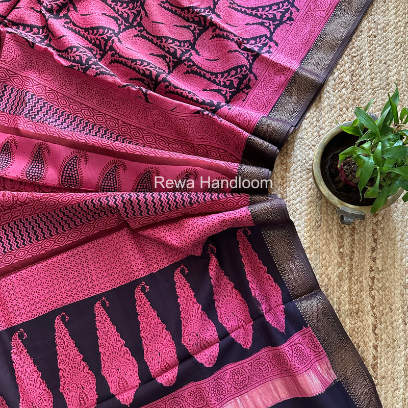 Maheshwari Pink Bagh Print Small Border Saree MTBS131