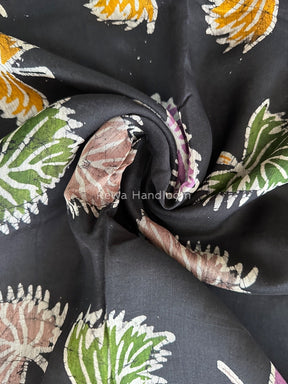 Maheshwari Black Batik Indonesian Print Saree IBS052