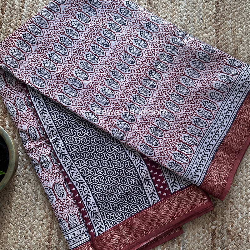 Maheshwari Bagh Print Small Border Saree