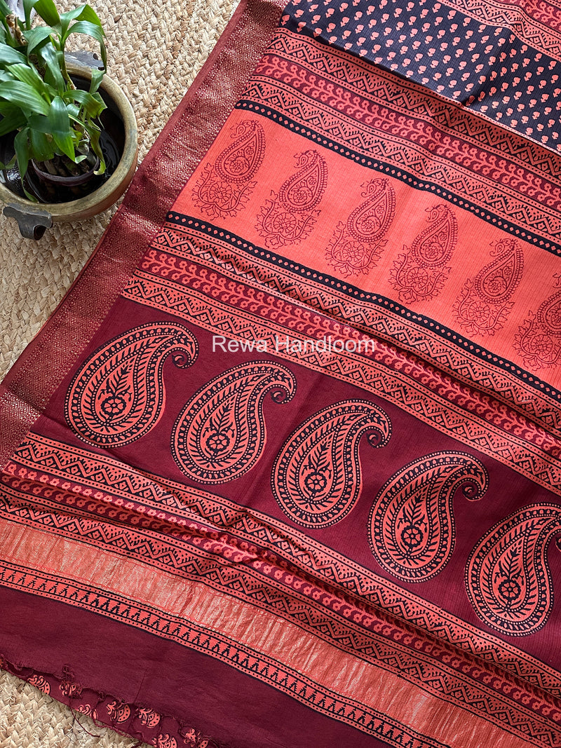 Maheshwari Red Bagh Print Small Border Saree MTBS141