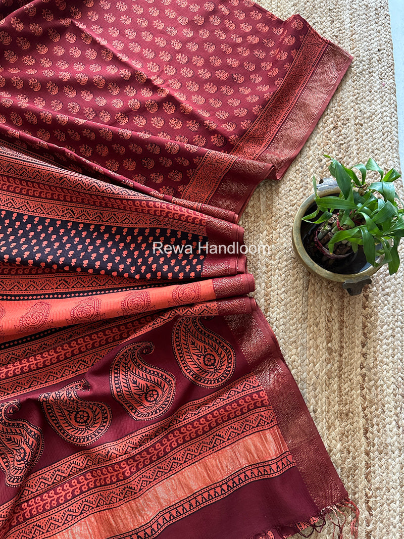 Maheshwari Red Bagh Print Small Border Saree MTBS141