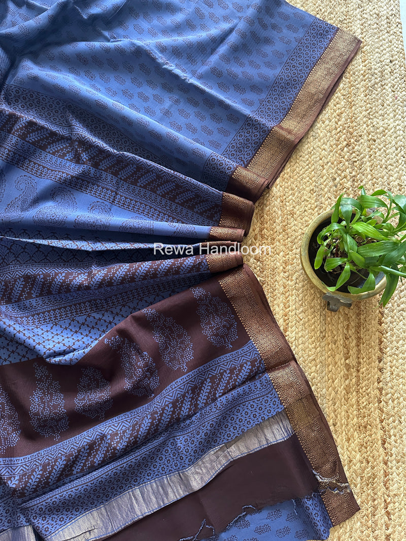 Maheshwari Blue Bagh Print Small Border Saree MTBS142