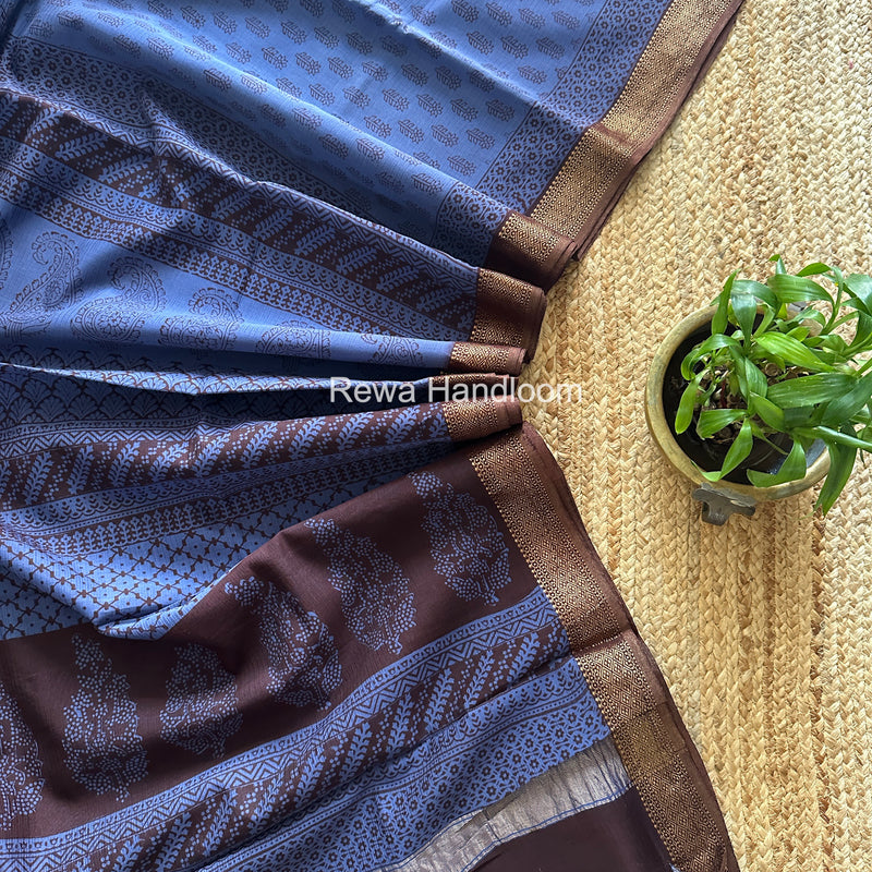 Maheshwari Blue Bagh Print Small Border Saree MTBS142