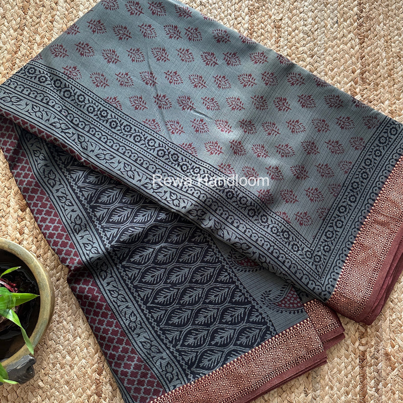 Maheshwari Bagh Print Small Border Saree