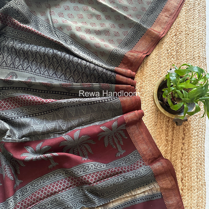 Maheshwari Grey Bagh Print Small Border Saree MTBS143