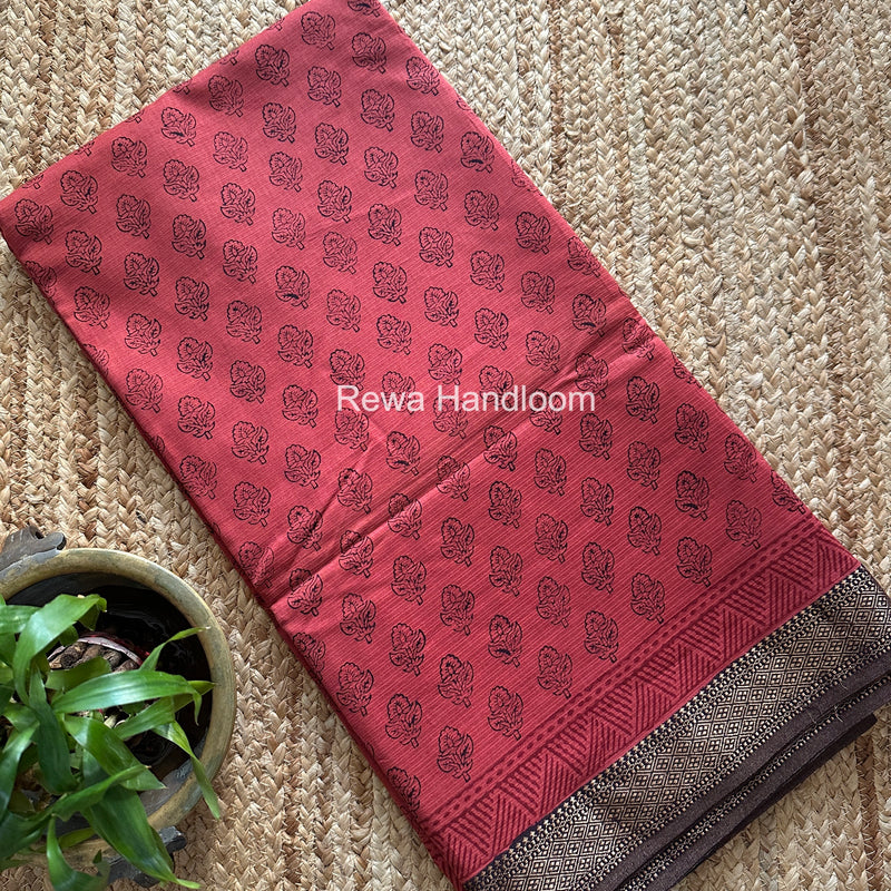 Maheshwari Kumkum Red Bagh Print Small Border Saree MTBS179