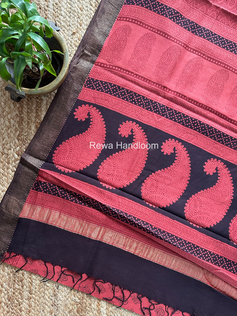 Maheshwari Kumkum Red Bagh Print Small Border Saree MTBS179