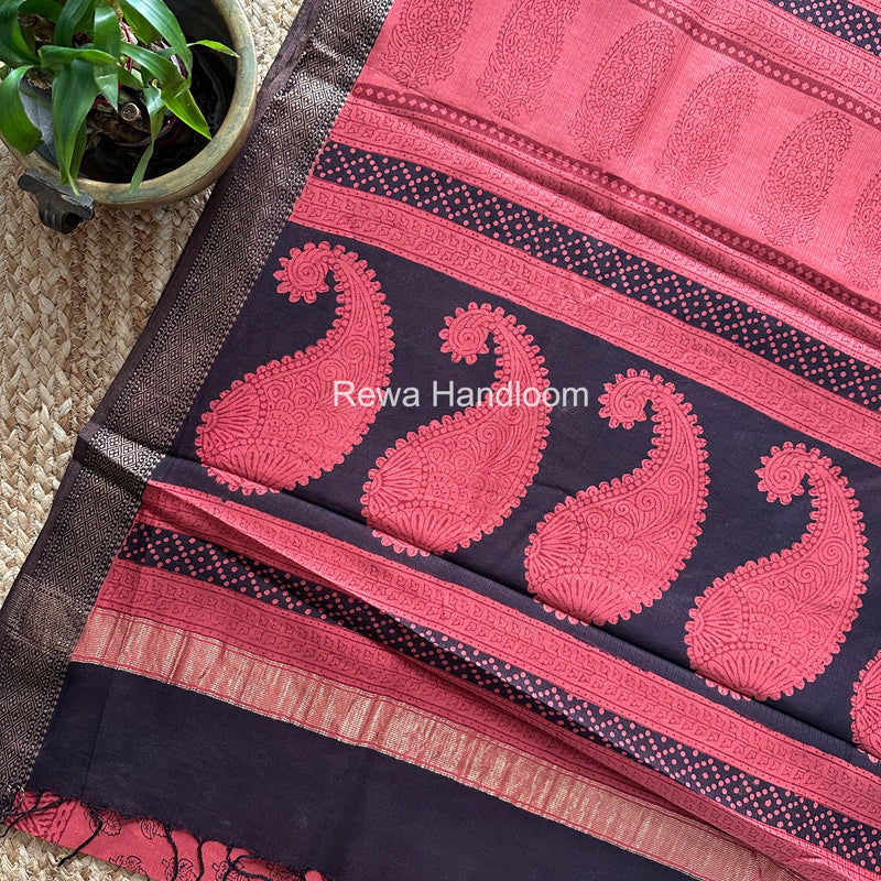 Maheshwari Kumkum Red Bagh Print Small Border Saree MTBS179