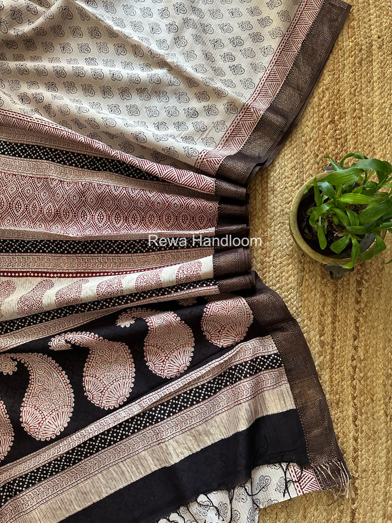 Maheshwari White Bagh Print Small Border Saree MTBS138