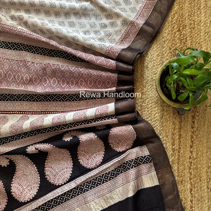 Maheshwari White Bagh Print Small Border Saree MTBS138