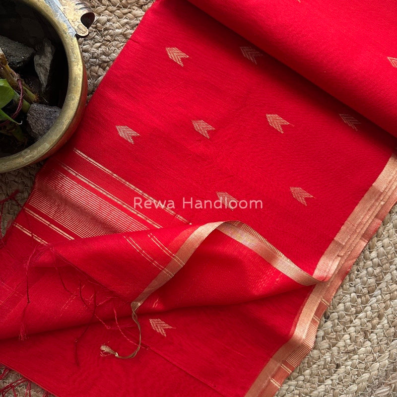  Zari Butti Maheshwari Saree