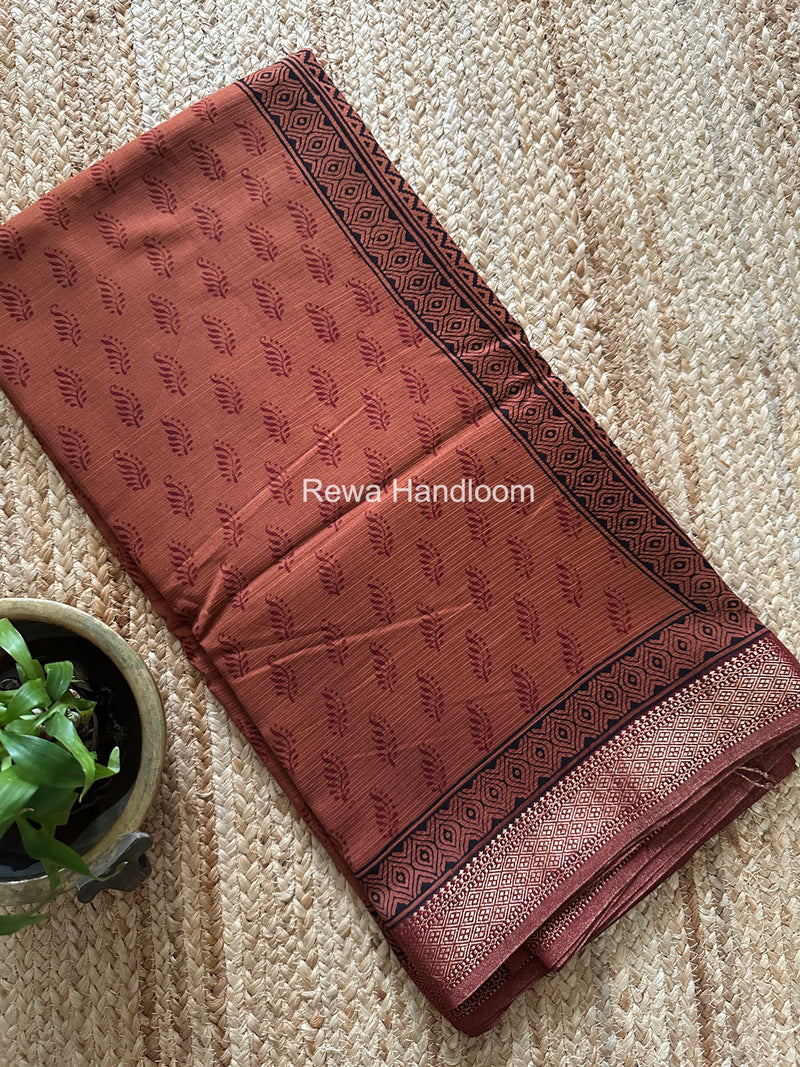 Maheshwari Rust Bagh Print Small Border Saree MTBS169