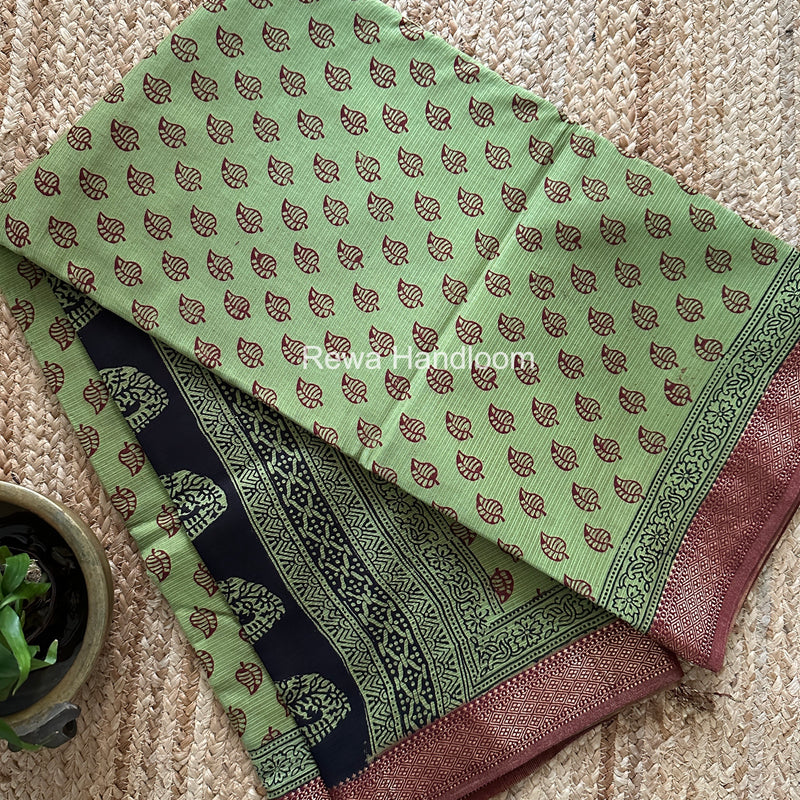Maheshwari Bagh Print Small Border Saree