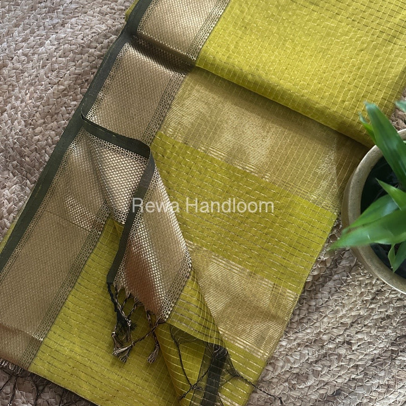 Maheshwari Zari Checks Saree