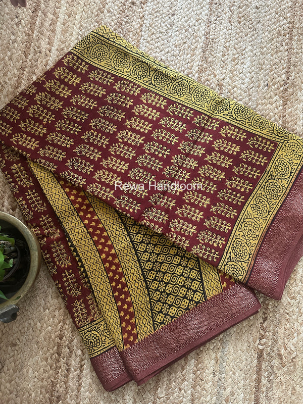 Maheshwari Bagh Print Small Border Saree