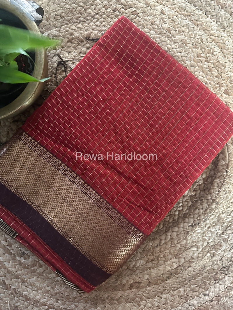 Maheshwari Red Zari Checks Saree ZCHX280
