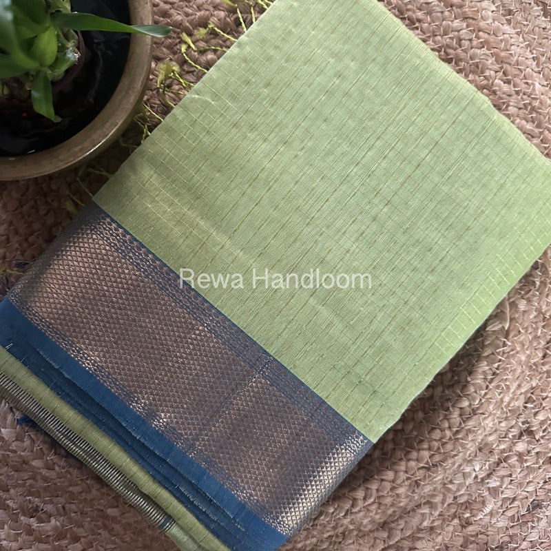 Maheshwari Light Parrot Green Zari Checks Saree ZCHX311