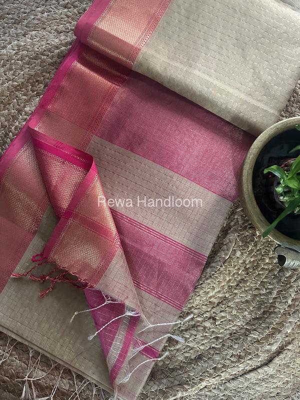 Maheshwari Beige Zari Checks Saree