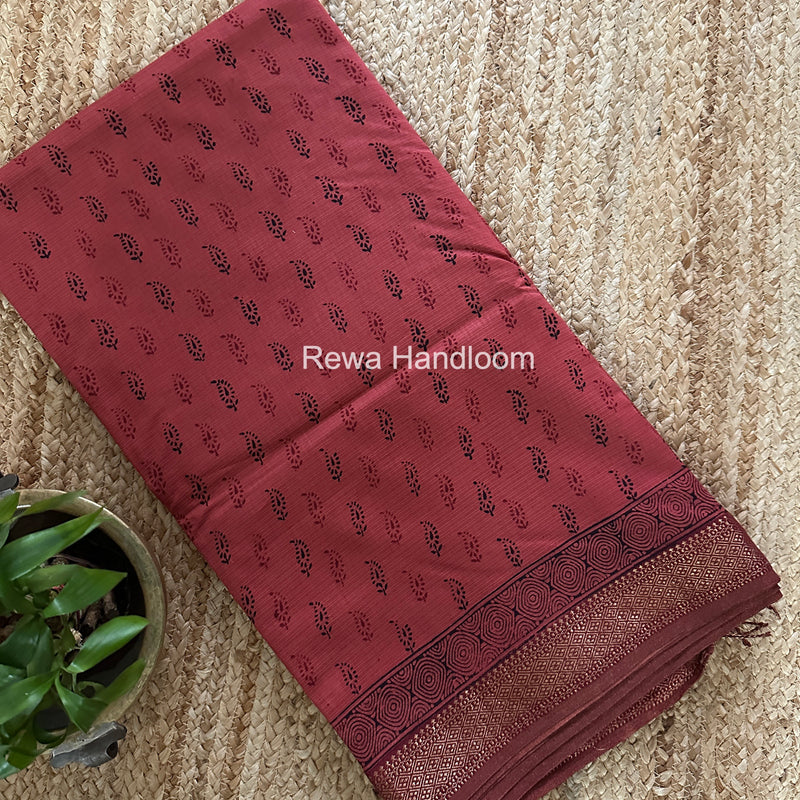 Maheshwari Kumkum Red Bagh Print Small Border Saree MTBS160