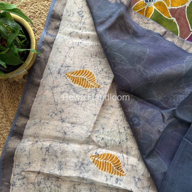 Maheshwari Grey Batik Indonesian Print Saree IBS016