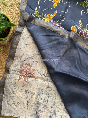 Maheshwari Grey Batik Indonesian Print Saree IBS041