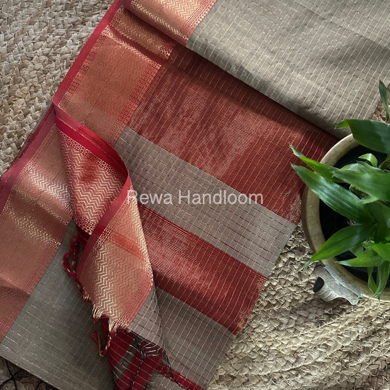 Maheshwari Beige Zari Checks Saree ZCHX279