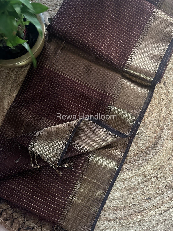 Maheshwari Zari Checks Saree