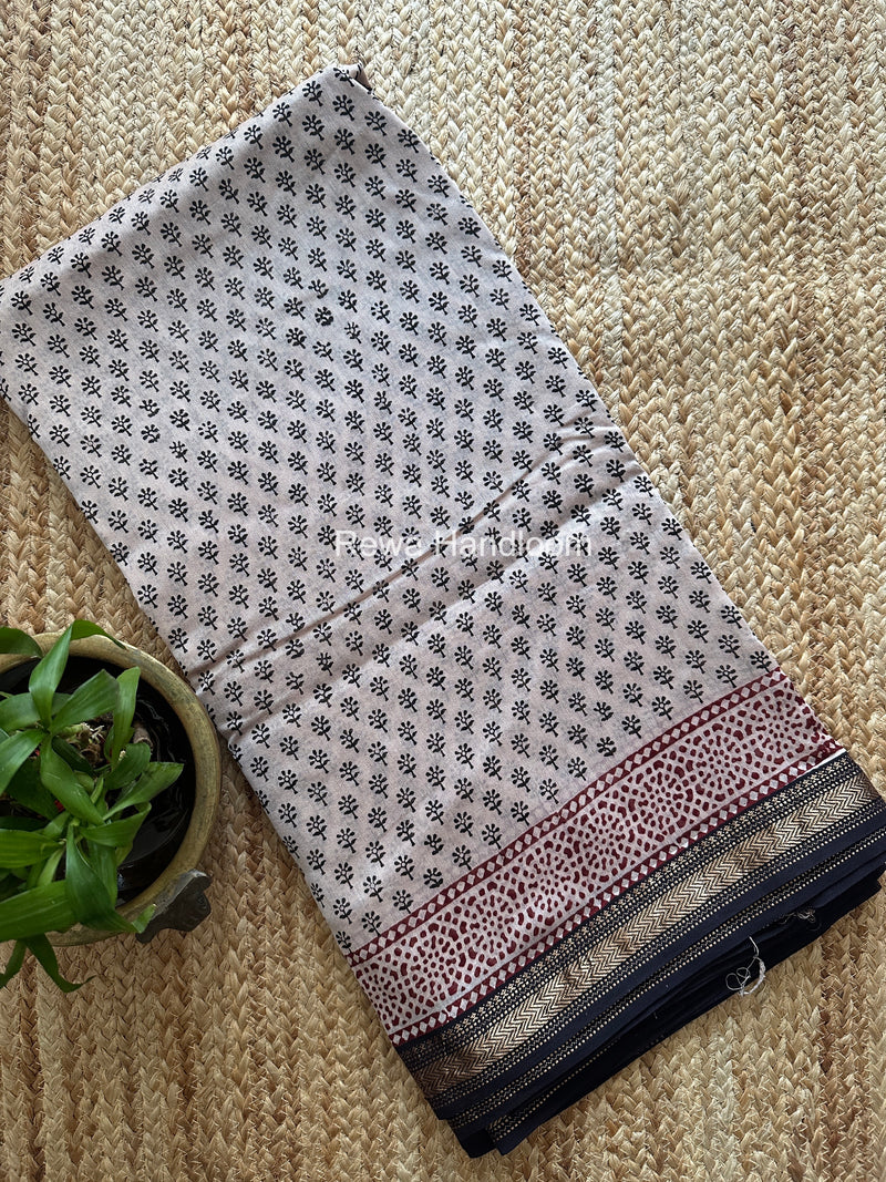 Maheshwari White Bagh Print Small Border Saree MTBS174