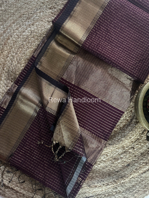 Maheshwari Zari Checks Saree