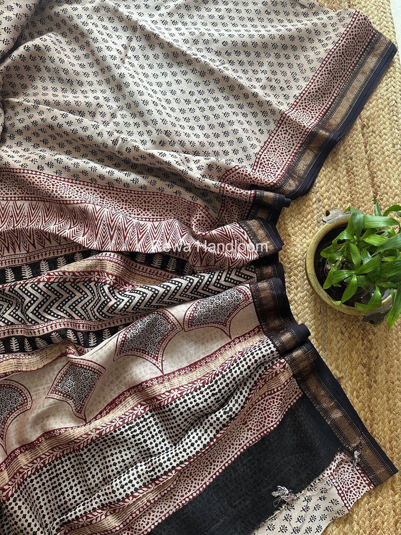 Maheshwari White Bagh Print Small Border Saree MTBS174