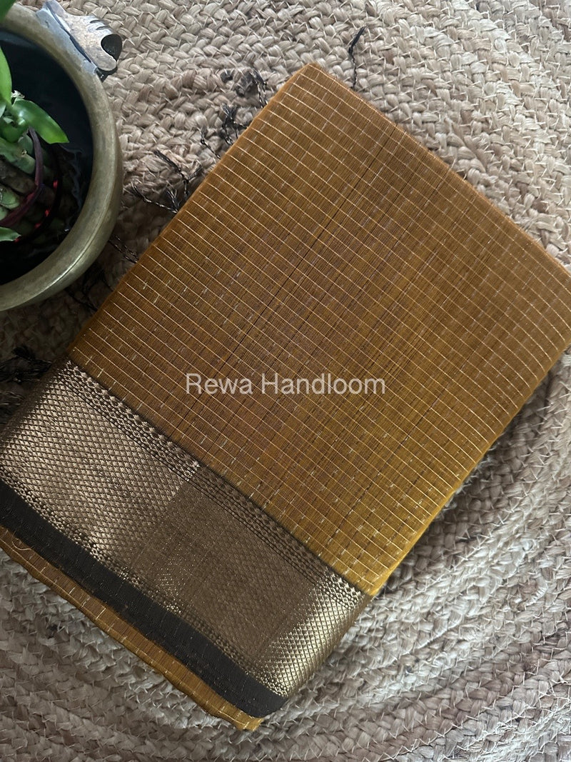 Maheshwari Brown Zari Checks Saree ZCHX275