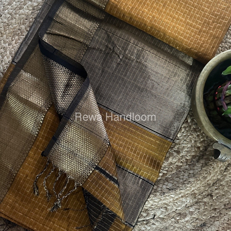 Maheshwari Zari Checks Saree