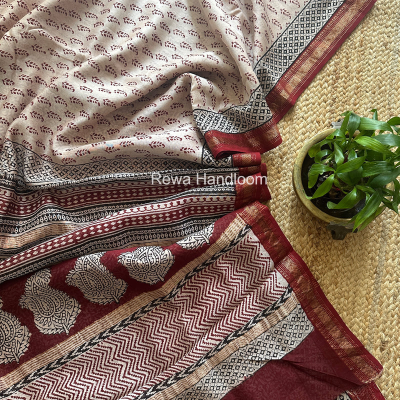 Maheshwari White Bagh Print Small Border Saree MTBS167