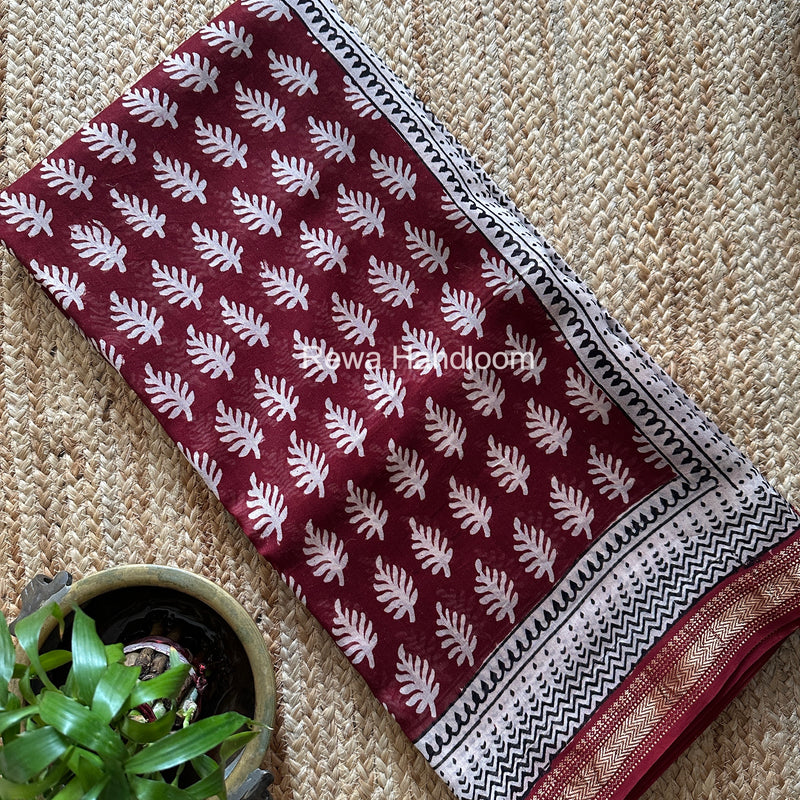 Maheshwari Maroon Bagh Print Small Border Saree MTBS177