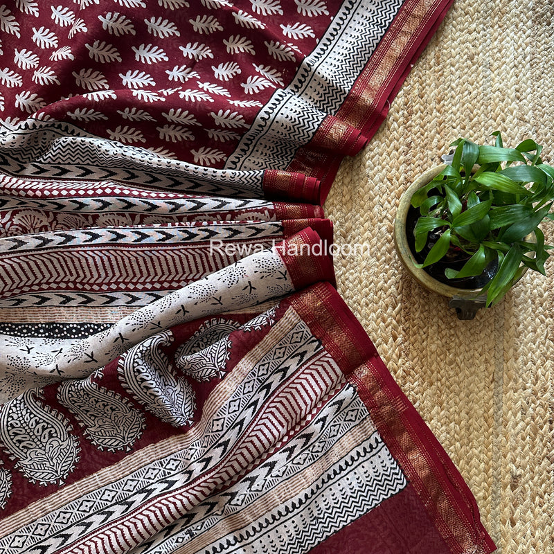Maheshwari Maroon Bagh Print Small Border Saree MTBS177