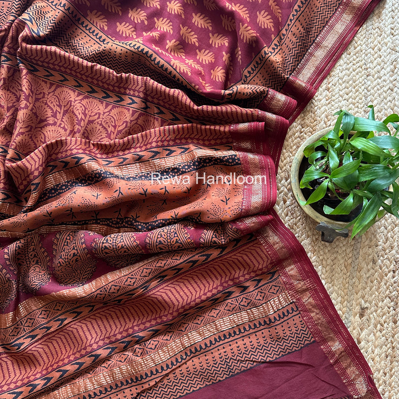 Maheshwari Red Bagh Print Small Border Saree MTBS182