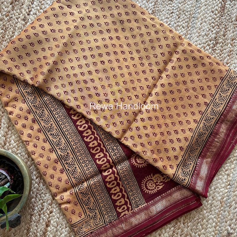 Maheshwari Bagh Print Small Border Saree