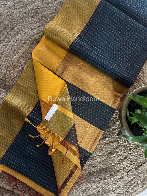 Maheshwari Zari Checks Saree