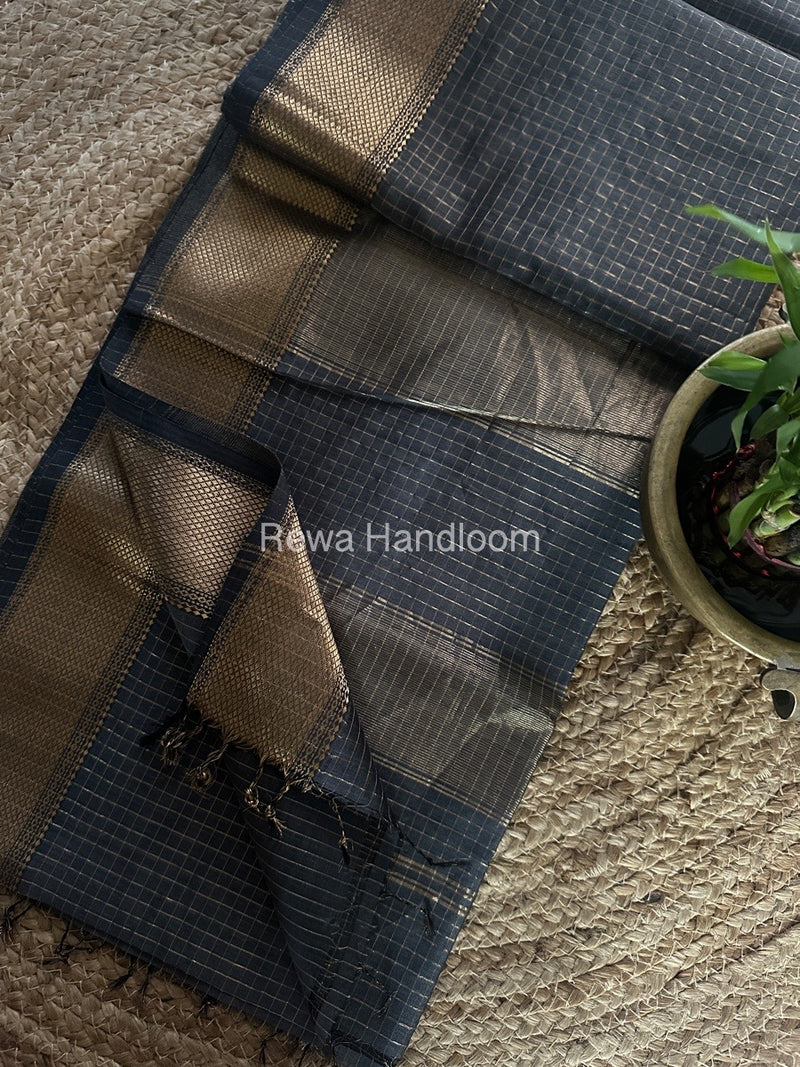 Maheshwari Zari Checks Saree