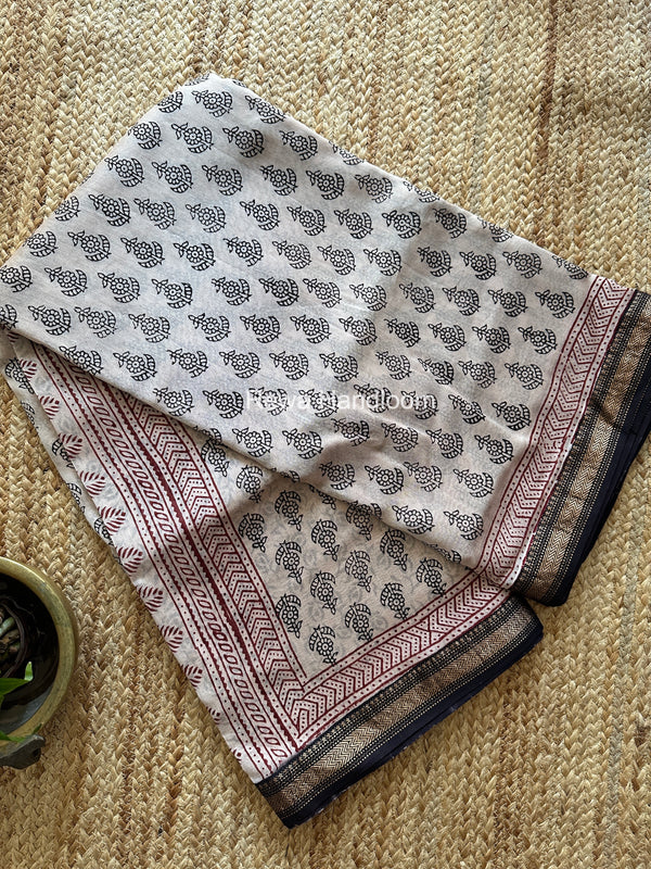 Maheshwari Bagh Print Small Border Saree