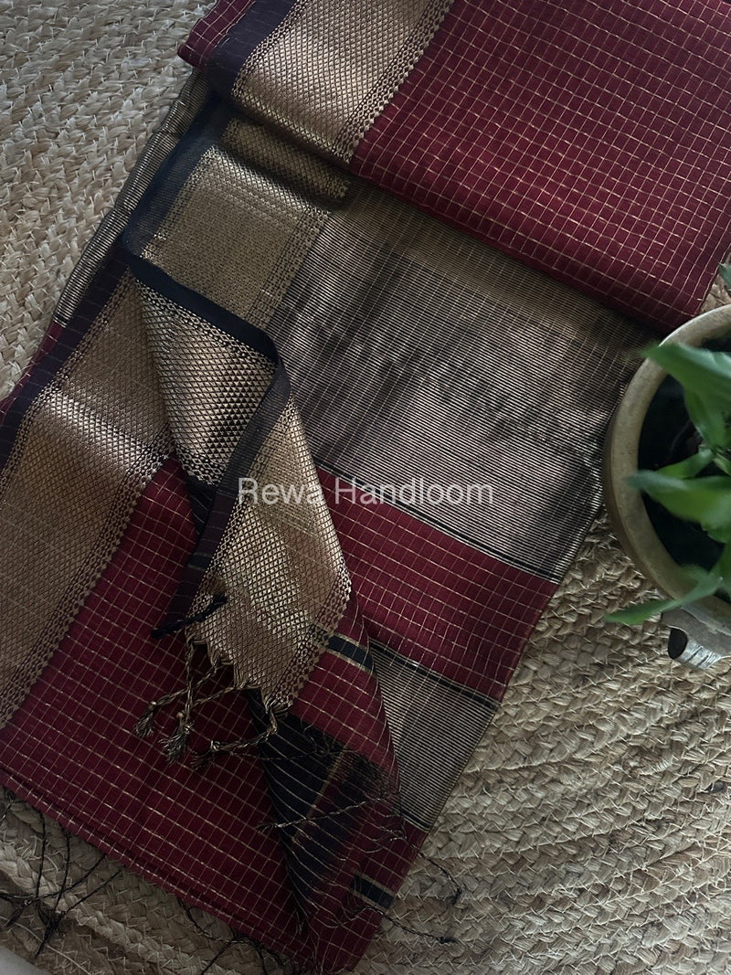 Maheshwari Zari Checks Saree