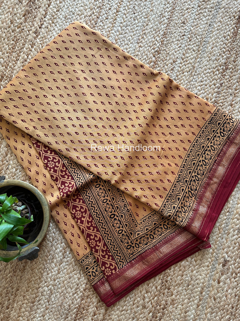 Maheshwari Bagh Print Small Border Saree