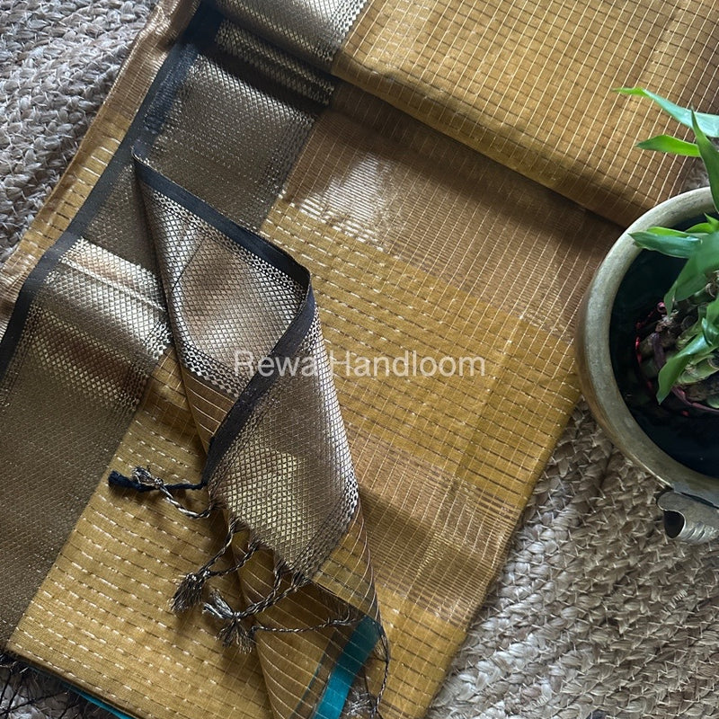 Maheshwari Zari Checks Saree