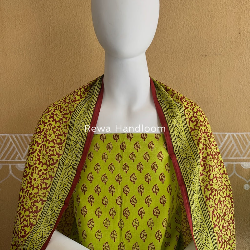 Parrot Green-Maroon Bagh Print Cotton Suit BGCSJ047