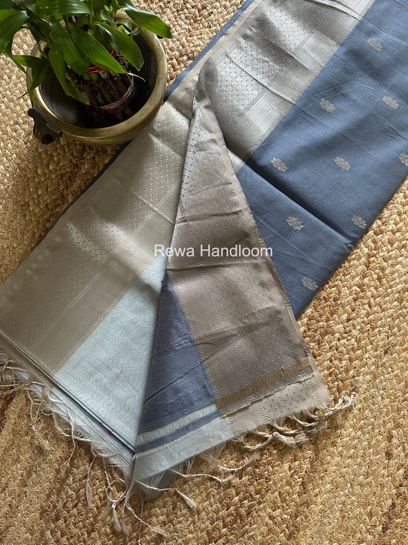 Maheshwari Grey Silver Butti Saree SGSB035