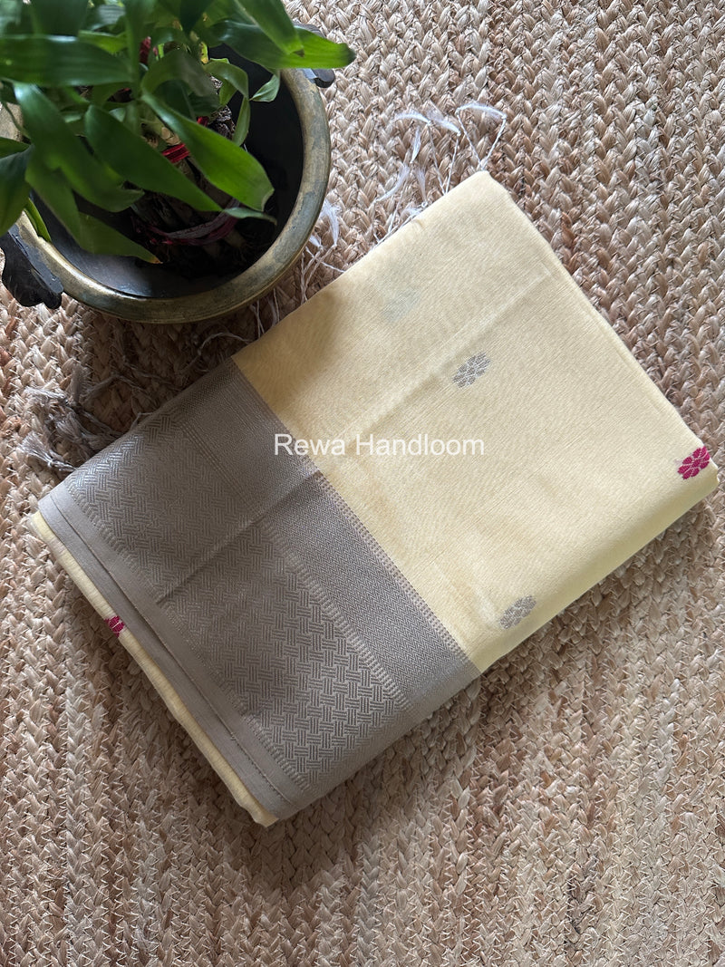 Maheshwari Light Yellow Silver Butti Saree SGSB027