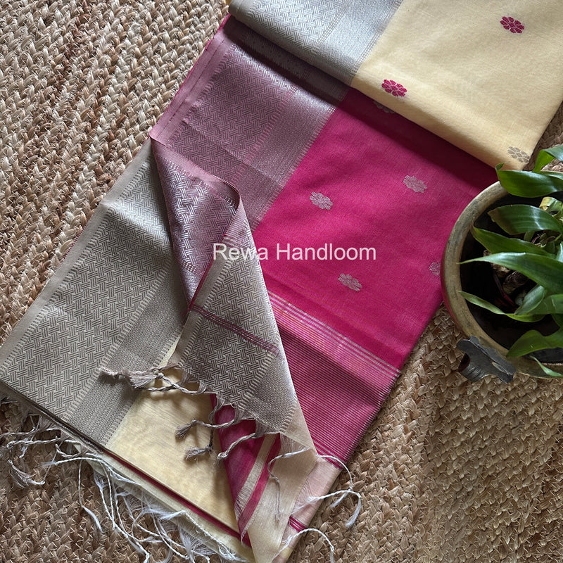 Maheshwari Silver Butti Saree 