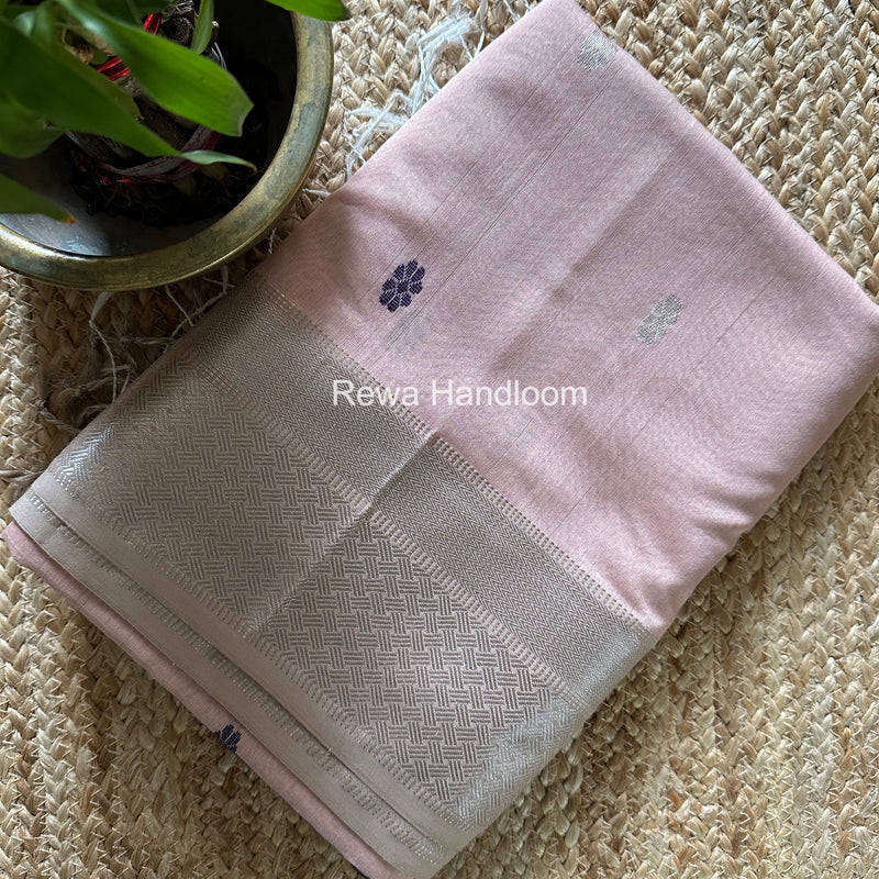 Maheshwari Light Peach Silver Butti Saree SGSB030