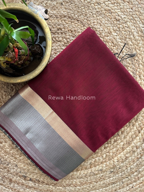 Maheshwari Maroon Resham Thread Border Saree RTS024