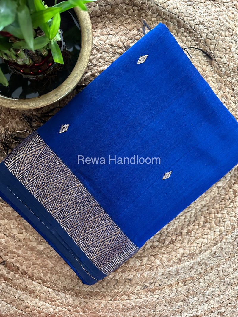 Famous Nayanthara Blue Zari Butti Maheshwari Saree DBS011